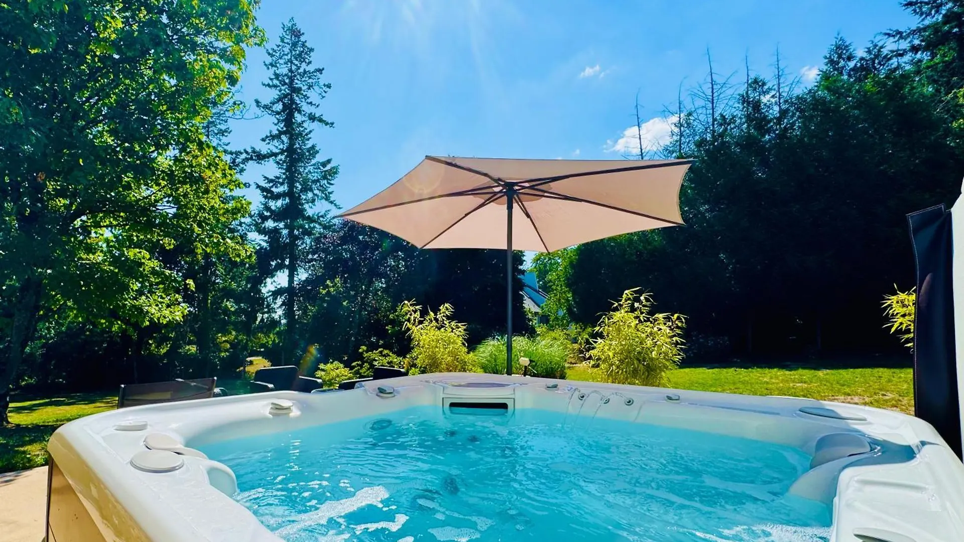 Bourg-des-Comptes Domaine Du Mafay - Lodge Broceliande